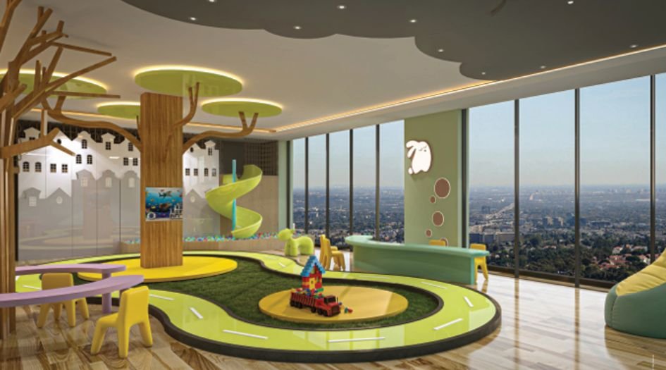 Pyramid-crown-8-Amenities-Plush-Crèche